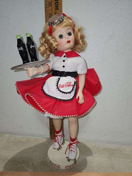 The Danbury Mint Coca Cola Carhop By Madame Alexander 13'' Doll