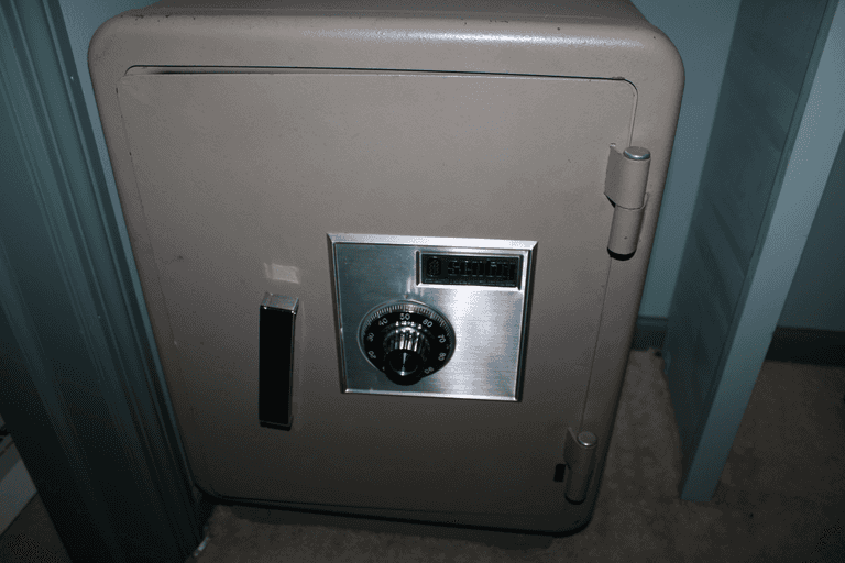 Sentry Safe Metal Rusted Sentry Safe - Auction Ohio