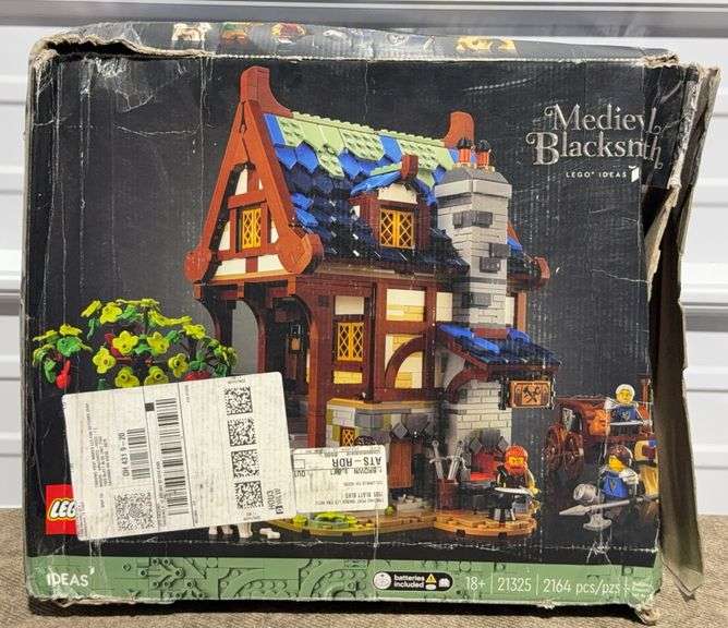 **OPEN BOX/APPEARS NEW** LEGO Ideas Medieval Blacksmith set (model number 21325) - RETIRED