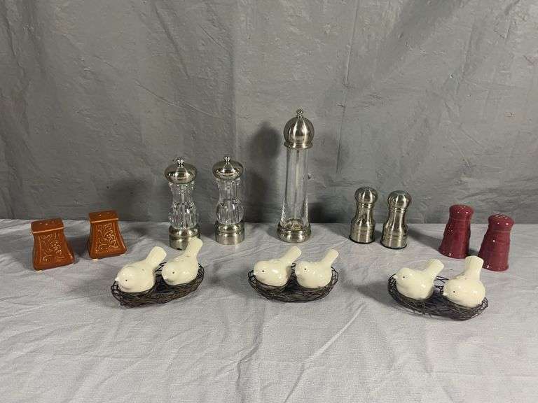 Salt & Pepper Shakers