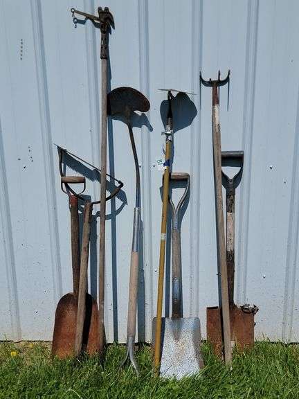 8 Ct. Yard Tools-Shovels, Hoe, Etc.