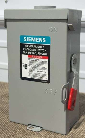 **NEW** Siemens General Duty Enclosed Safety Switch - Model GNF222RA