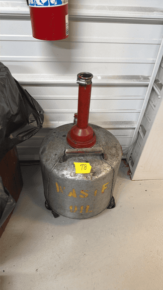 Waste Oil Can with Spout