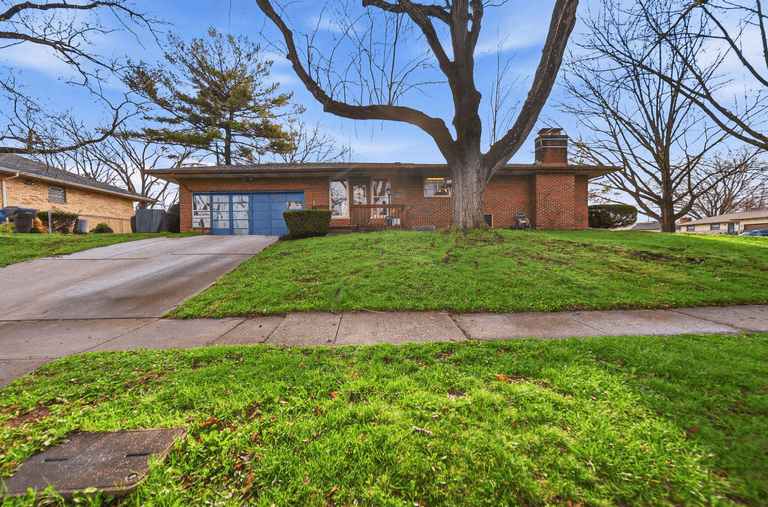 968 Garden Road, Columbus, Ohio 43224 - Reserve: $215,000