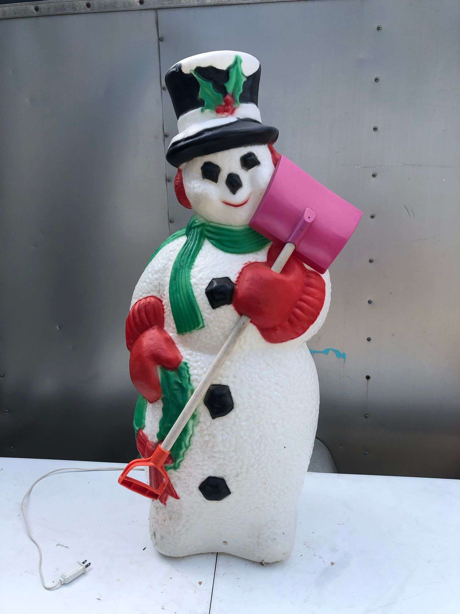 Vintage TPI Blow Mold Snow Man - Auction Ohio