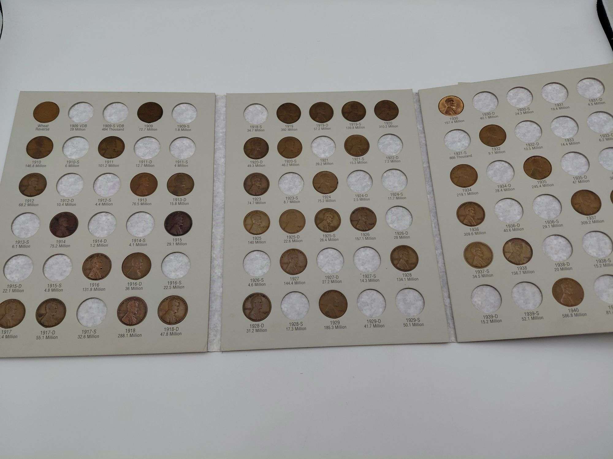 むーページ Lincoln Cent 1909-1940 Collector Book W/44 Wheat Pennies-1909