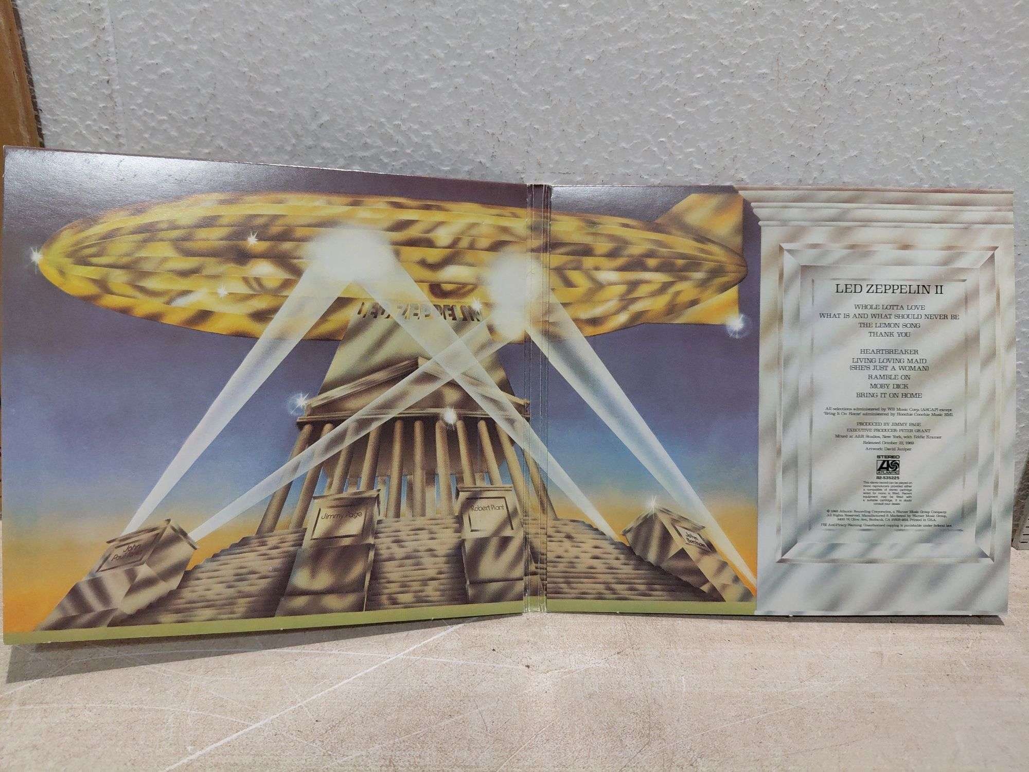 Led Zeppelin II CD - Auction Ohio