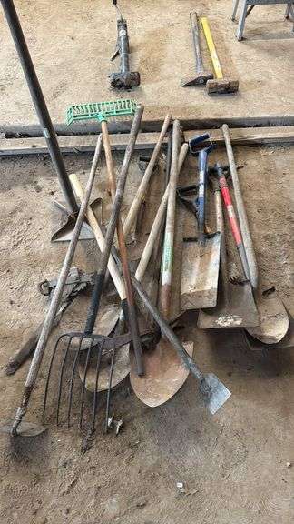 Assorted Garden Tools Lot