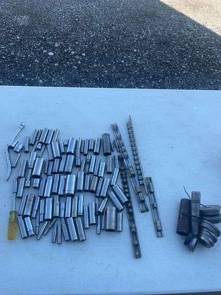 Socket Wrenches, Extensions, and Accessories