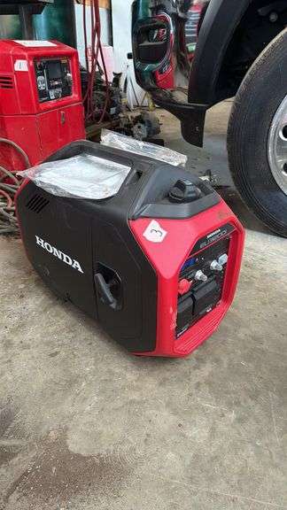 Honda EU3200i Generator Like New