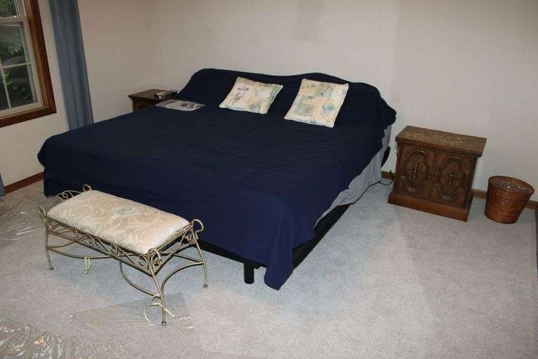 Bed, Bench & Table