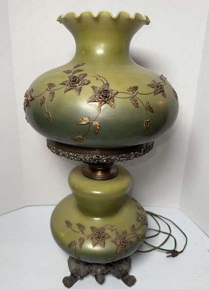 Vintage Gone With the Wind Hurricane Table Lamp