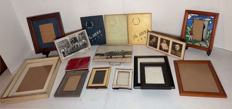 Vintage Photographs, Frames & Yeabooks