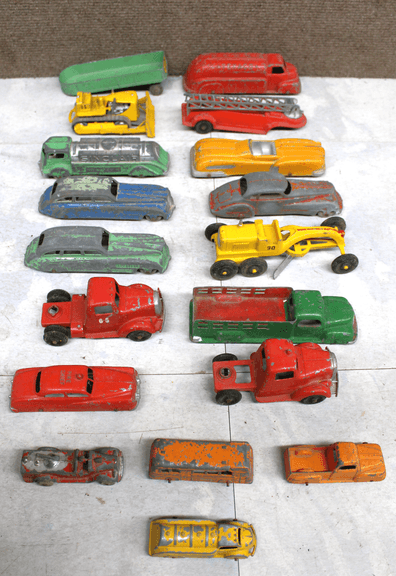 Vintage Tootsietoy Die-Cast Toy Vehicles