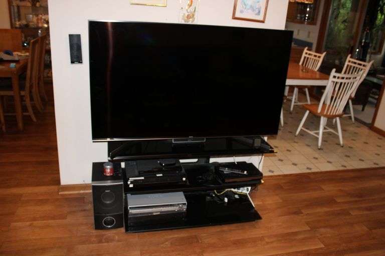 Samsung 64" Television