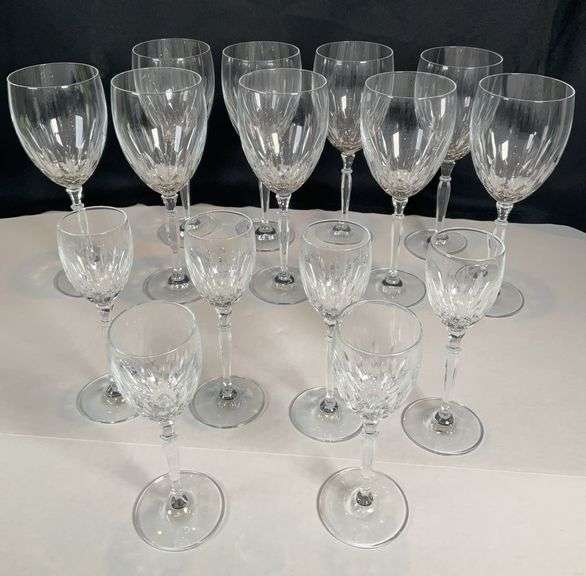Crystal Wine Glasses, 9 Red Wine Glasses & 6 Aperitif Glasses