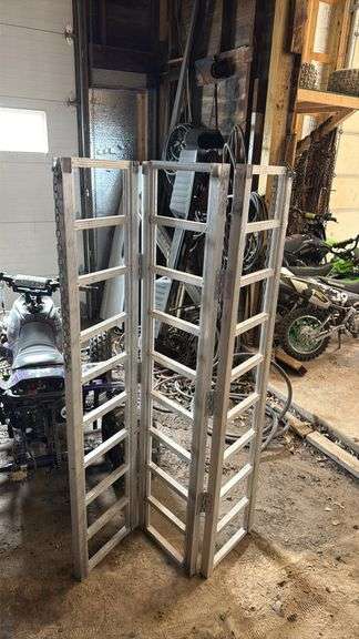 Aluminum Folding Ramp