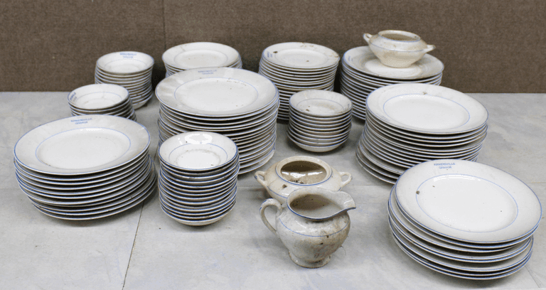 Crooksville China Co. ‘Kirkersville Grange’ Dinnerware Set