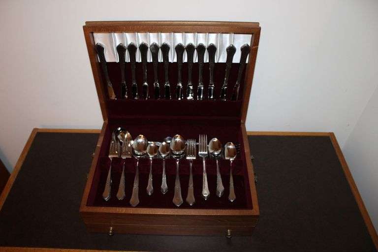 Flatware & Chest