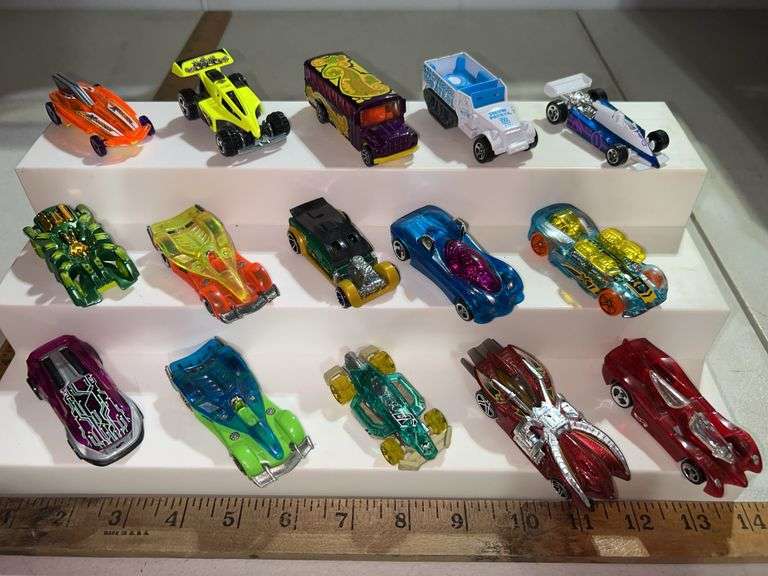 15 Assorted Hot Wheels Cars