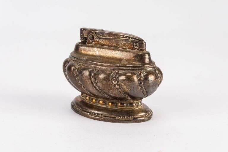 Vintage Ronson Crown Silver Plated Table Lighter