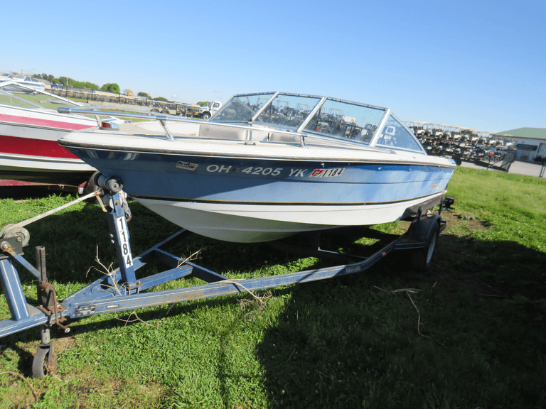 1985 Rinker Boat - Auction Ohio