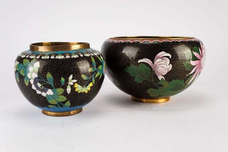 Lovely Pair of Vintage Asian Cloisonne Bowls
