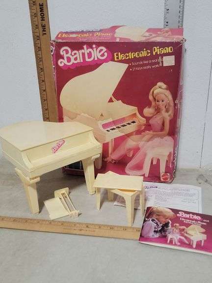 1981 Barbie Electronic Piano