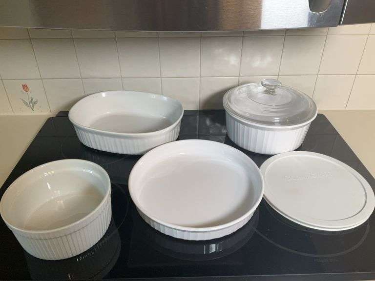 Multipurpose Cookware, 3 Corning Ware Pieces and Cordon Bleu Soufflé