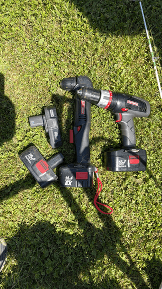 Craftsman Cordless Drill Set