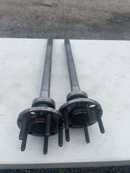 Steel Rear Axle Shafts with Wheel Hubs and Bearings