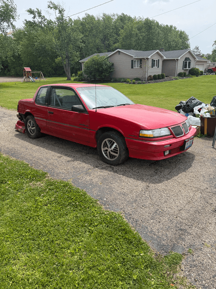 1990 Pontiac Grand Am LE Coupe – 5 Speed Manual