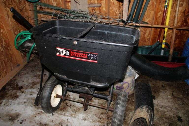 Agri-Fab Spreader