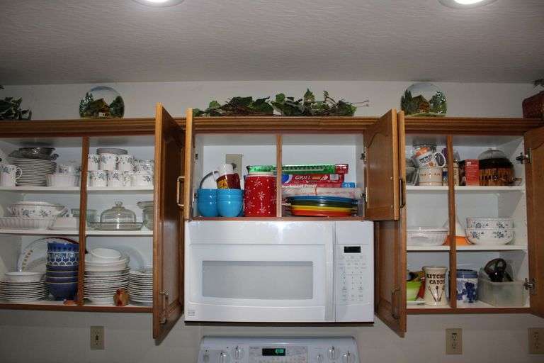 Kitchen Cabinet Contents