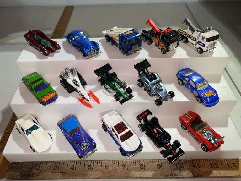 15 Assorted Hot Wheels Cars