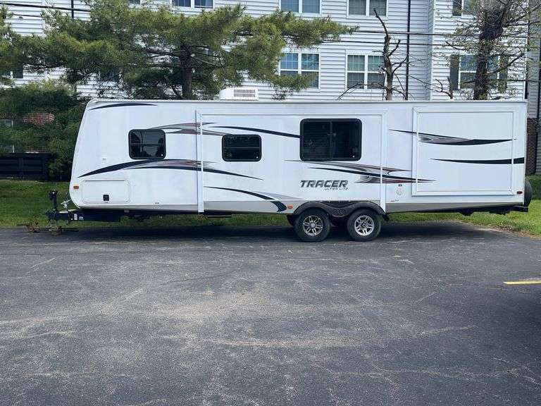 BANKRUPTCY AUCTION OF 2013 TRACER CAMPER / RV