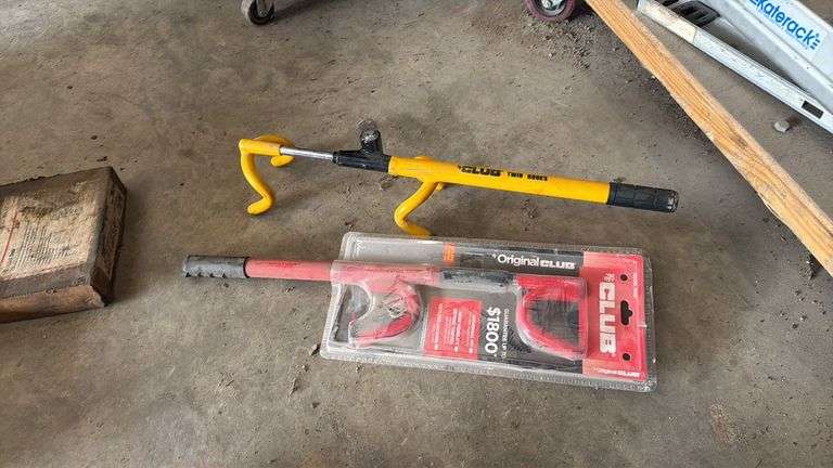 Club Twin Hooks and Locking Tool