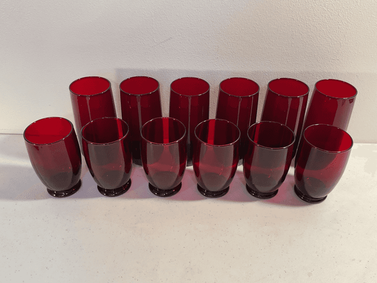 Anchor Hocking Royal Ruby Red Glass Drinkware - 12 Pieces