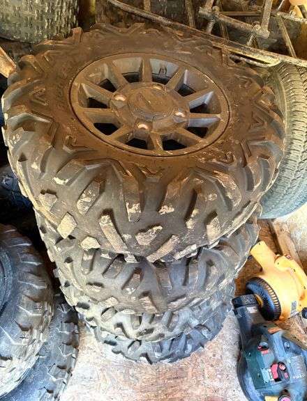 29x11 Wheels /Tires