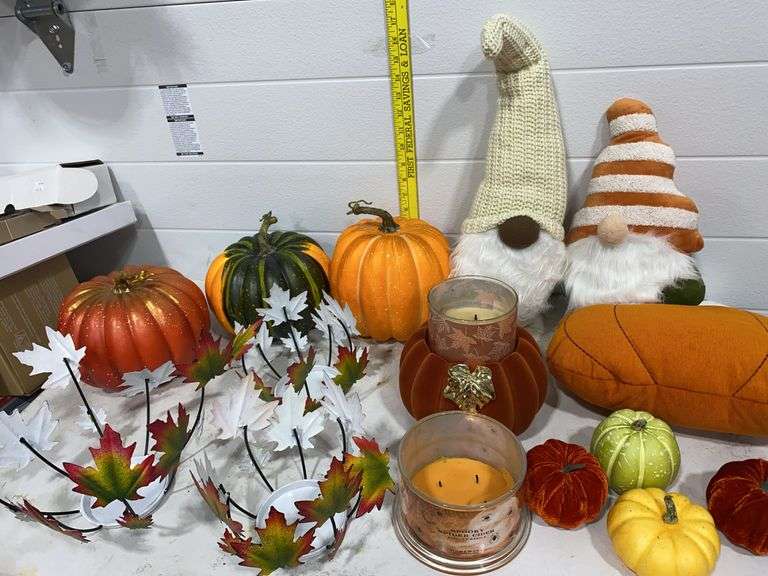 Fall & Autumn Holiday Decor