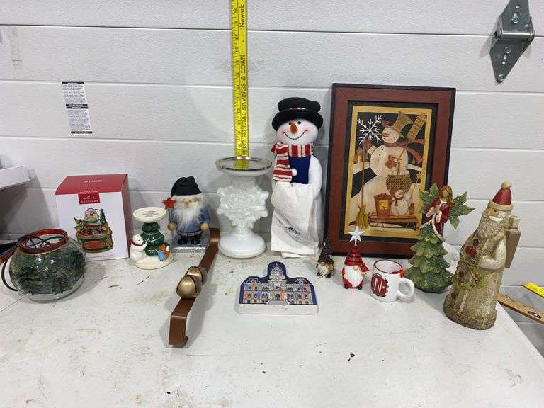 Winter Snowman Decor