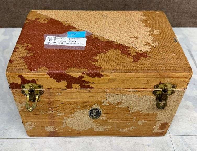 Barnett & Jaffe Bata Shoe Case Box With 12 Magazine Boxes - Auction Ohio