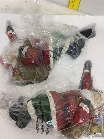 Plow & Hearth "Santa" Door Corner Character Decoration