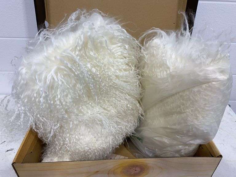 Bearpaw Women's winter  boots.