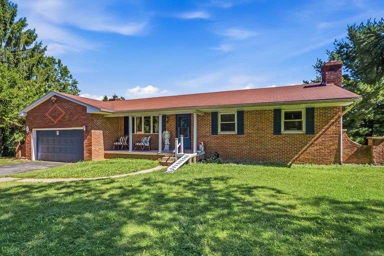 6890 Refugee Road, Pickerington, Ohio 43147