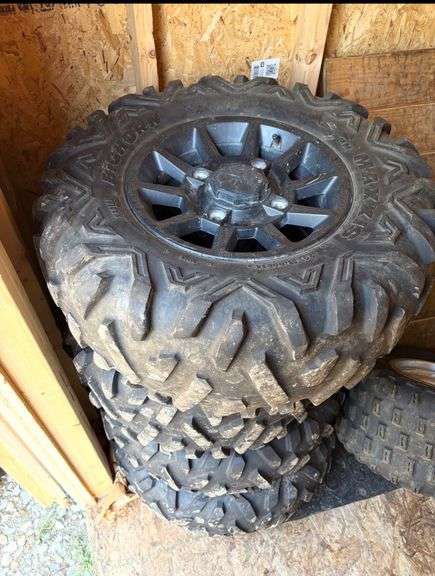 Polaris 29x11 Wheels/Tires