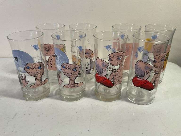 Vintage 1982 E.T. Pizza Hut Promotional Glasses – 8 Pieces