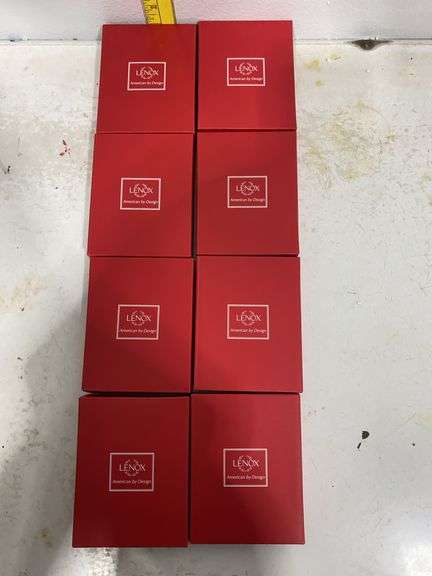 Lenox Holiday/Collectibles