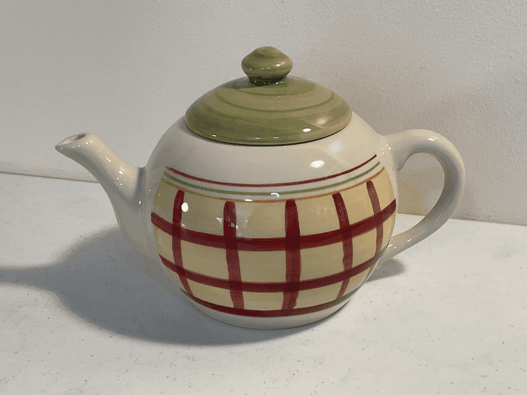 Hartstone Pottery "Holiday Scarlet Plaid" Teapot – New in Box