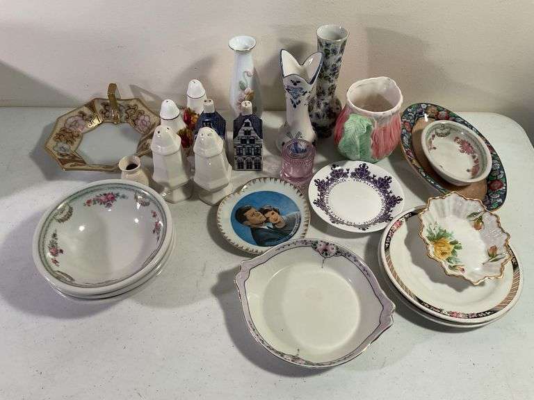 24-Piece Assorted Vintage China, Pottery & Decorative Collectibles